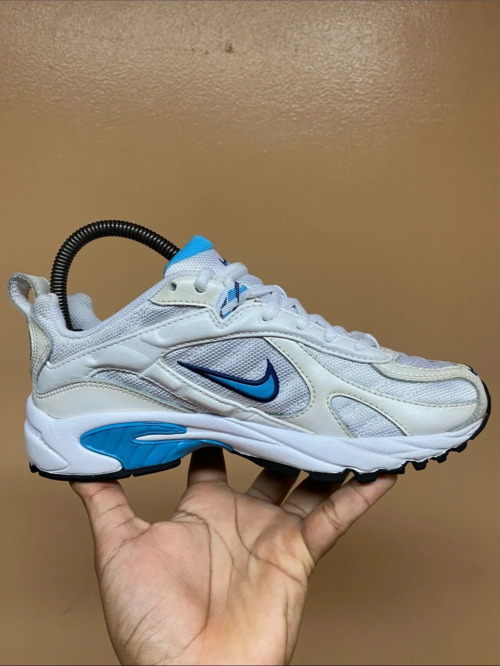Rare 2009 Nike Xccelerator TR Women’s Running Sneakers Size 7 “White Cream Blue”